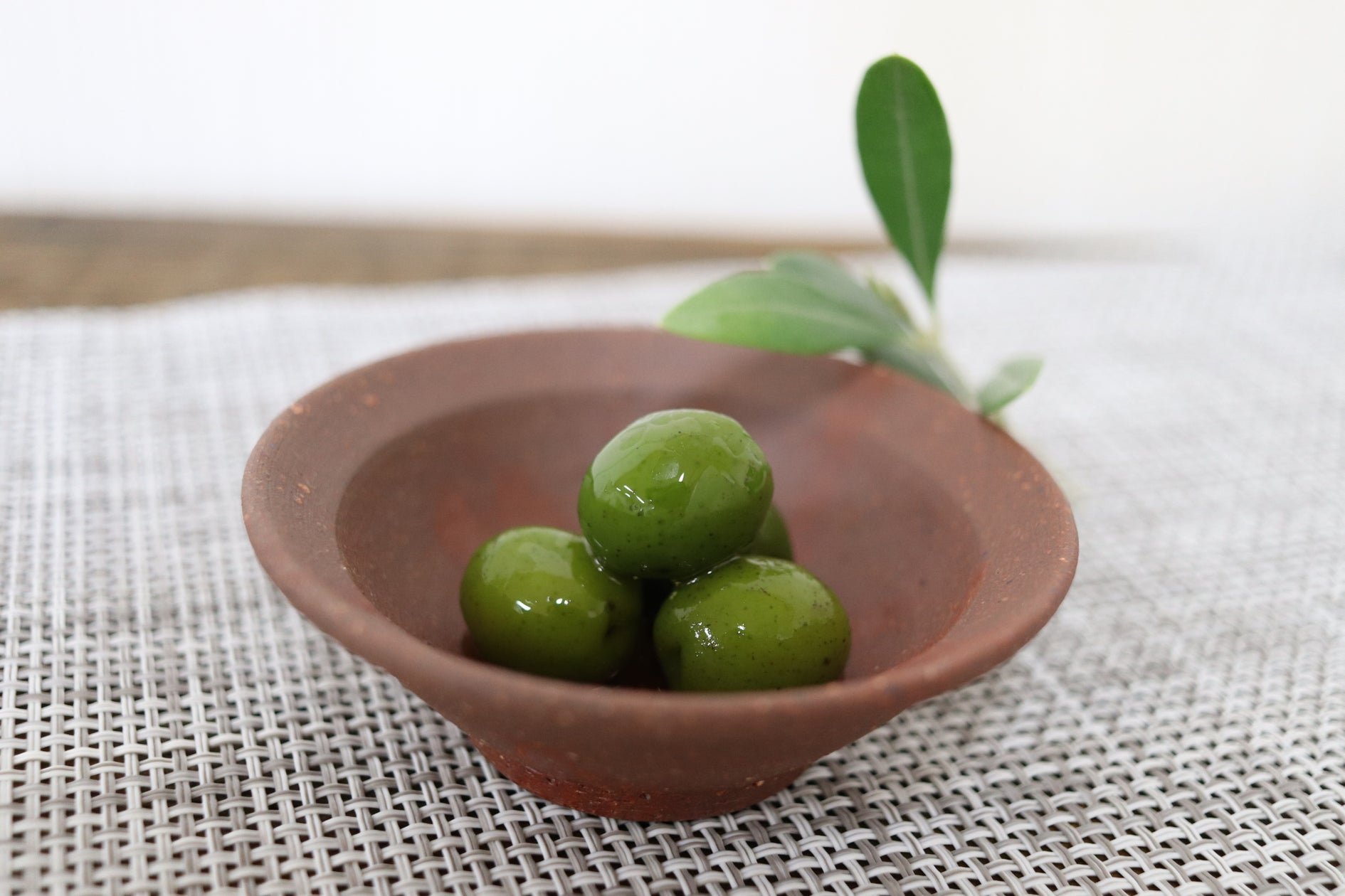 牛窓「赤屋根 Olive淺漬」10月24日上架 例年2至3個月完售