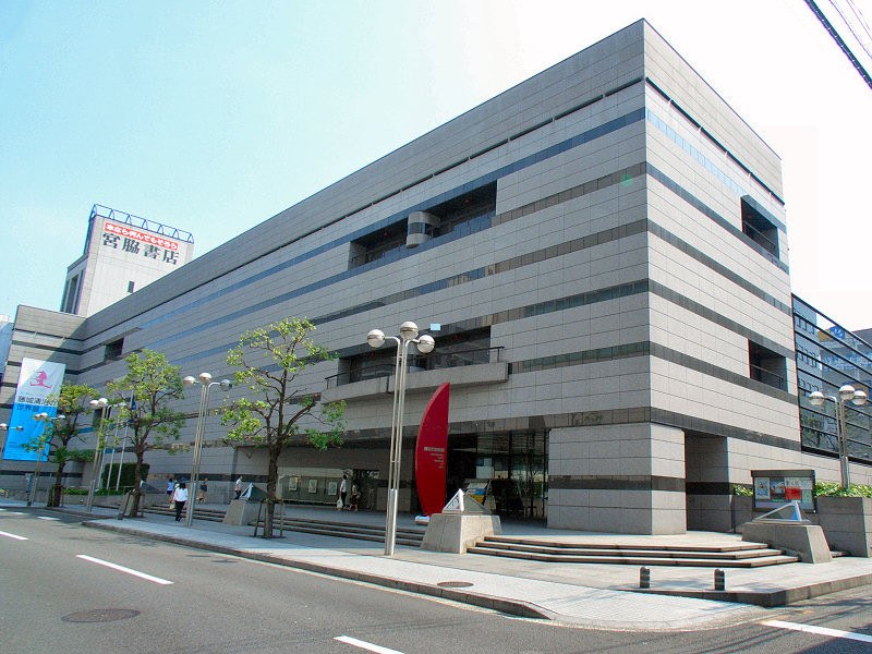 高松市美術館「動く!展」展覽場景,展示光與音主題之現代動態藝術作品