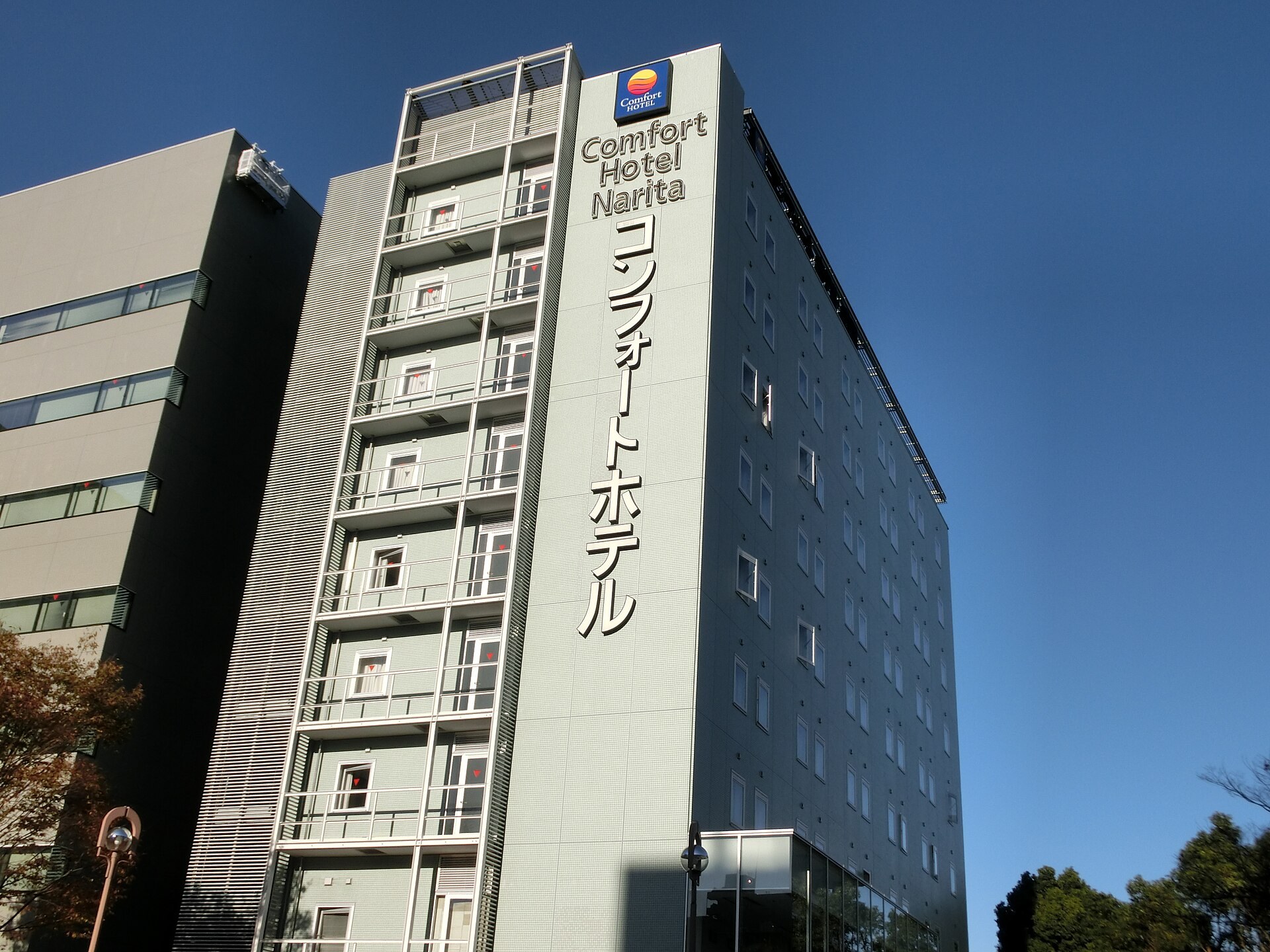 Comfort Hotel 浜松前台,演練現場示意(AI 生成,非實景)