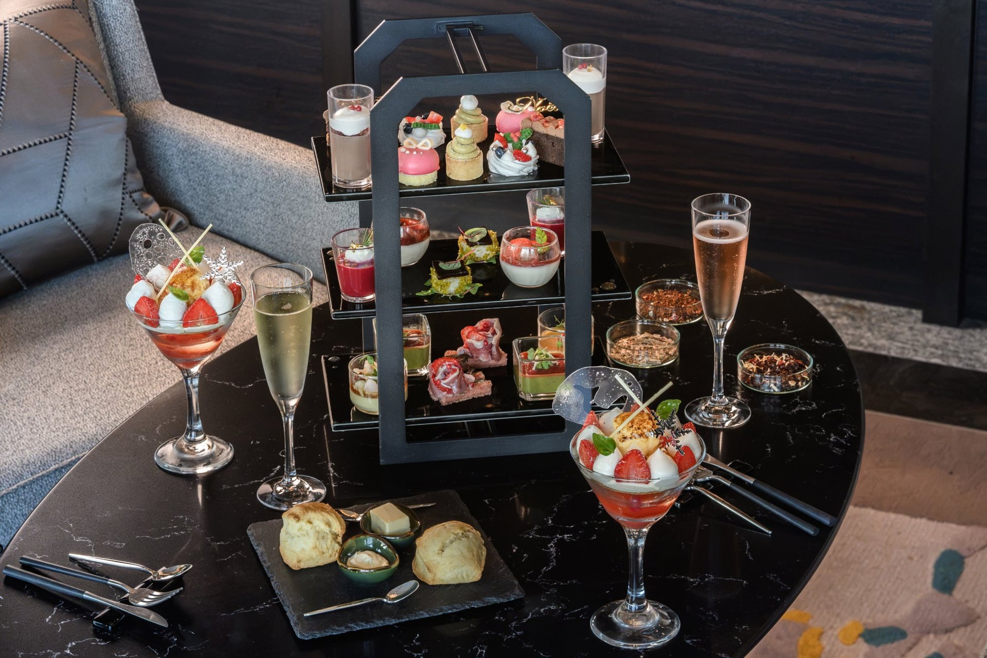 大阪御堂筋皇家公園酒店「THE BAR」假日限定下午茶「Tableau」雙人套