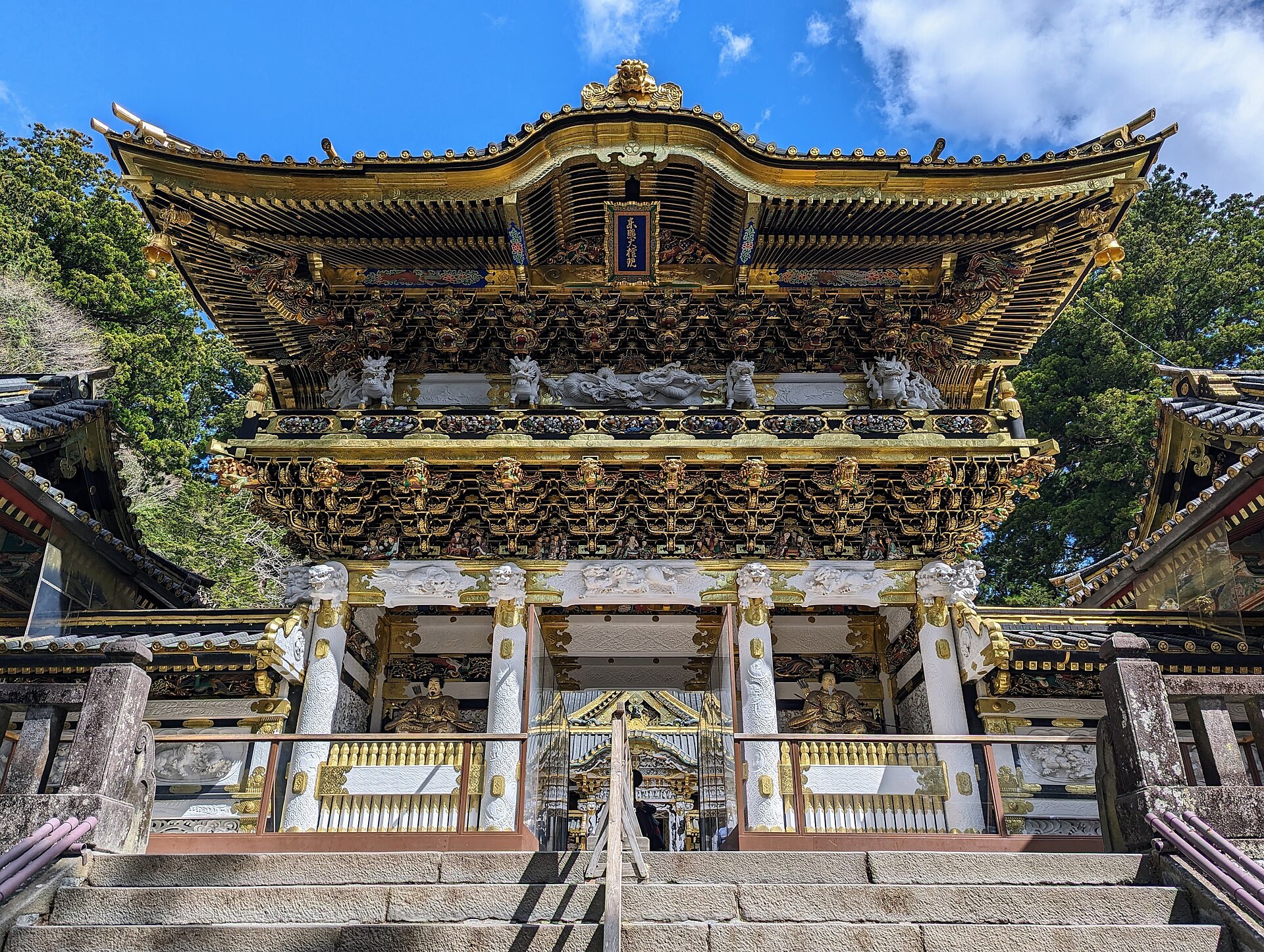 湯元温泉露天溫泉環繞紅葉