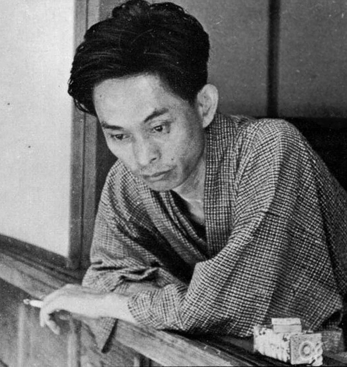 東京大田區馬込文士村嘅舊式住宅街，沿路有說明牌同浮雕，係川端康成、萩原朔太郎等文豪昔日居住過嘅地方。