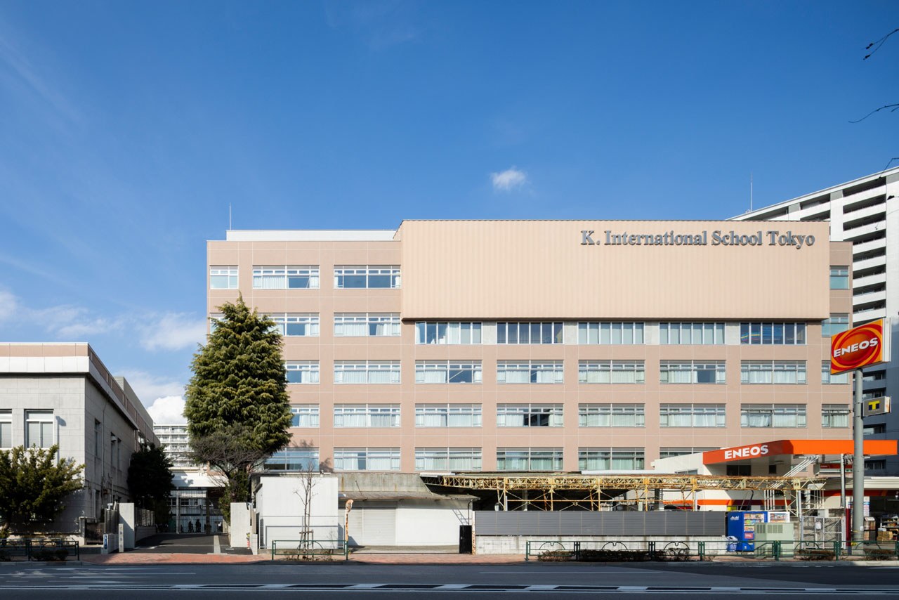 15/e organic喺KISTフェスティバル2026嘅出攤現場,展示萬聖節限定鬼cookie同gluten-free烘焙品