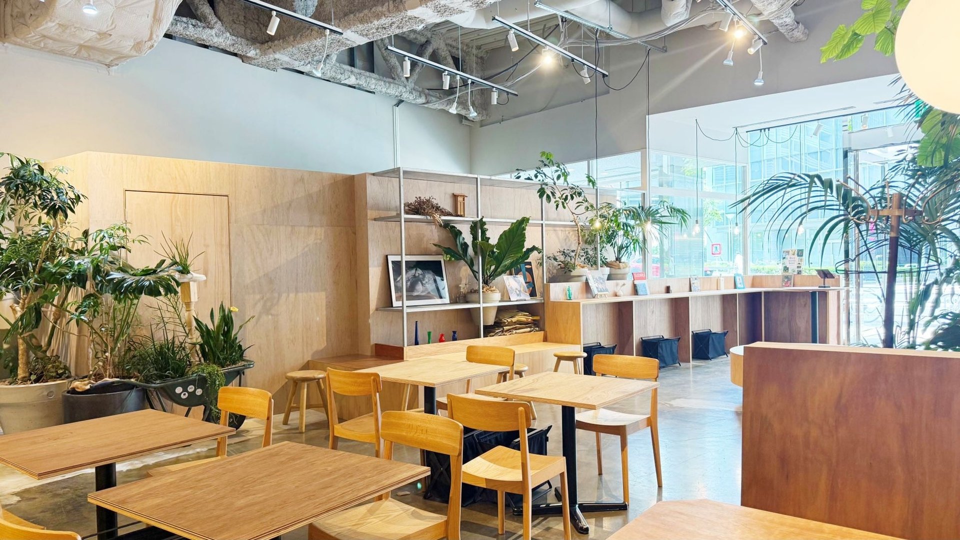 SR Coffee Roaster（日本橋兜町店）店舖外景