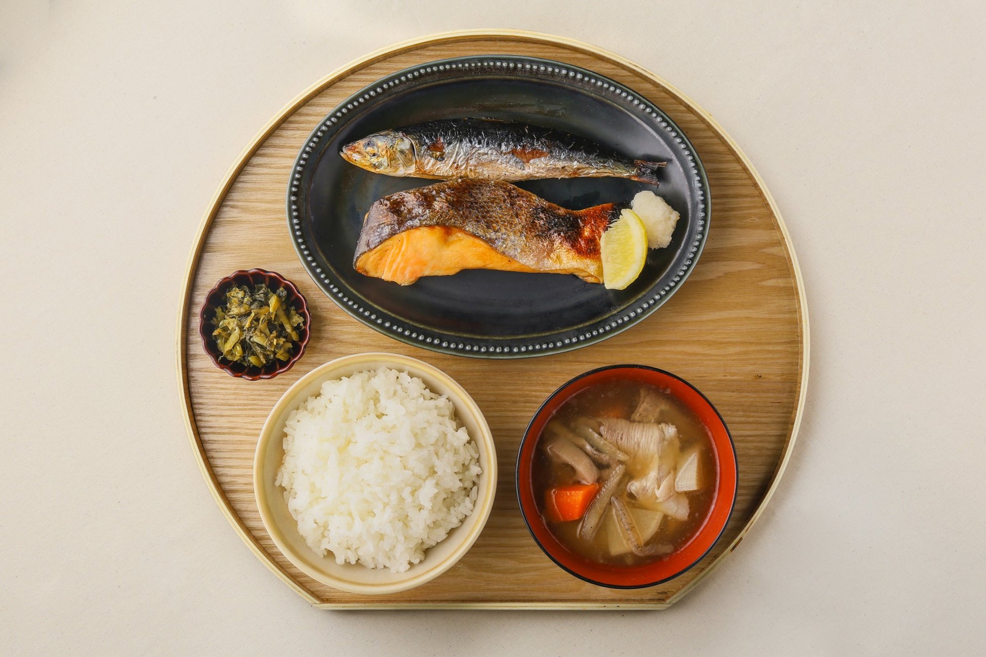 「みつぼしや」三文魚鹽烤定食 堂島地下街店11月5日開業