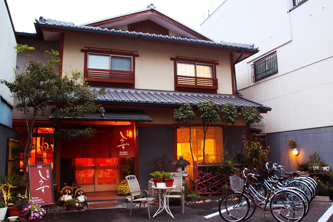 日本海沿岸溫泉酒店外景示意