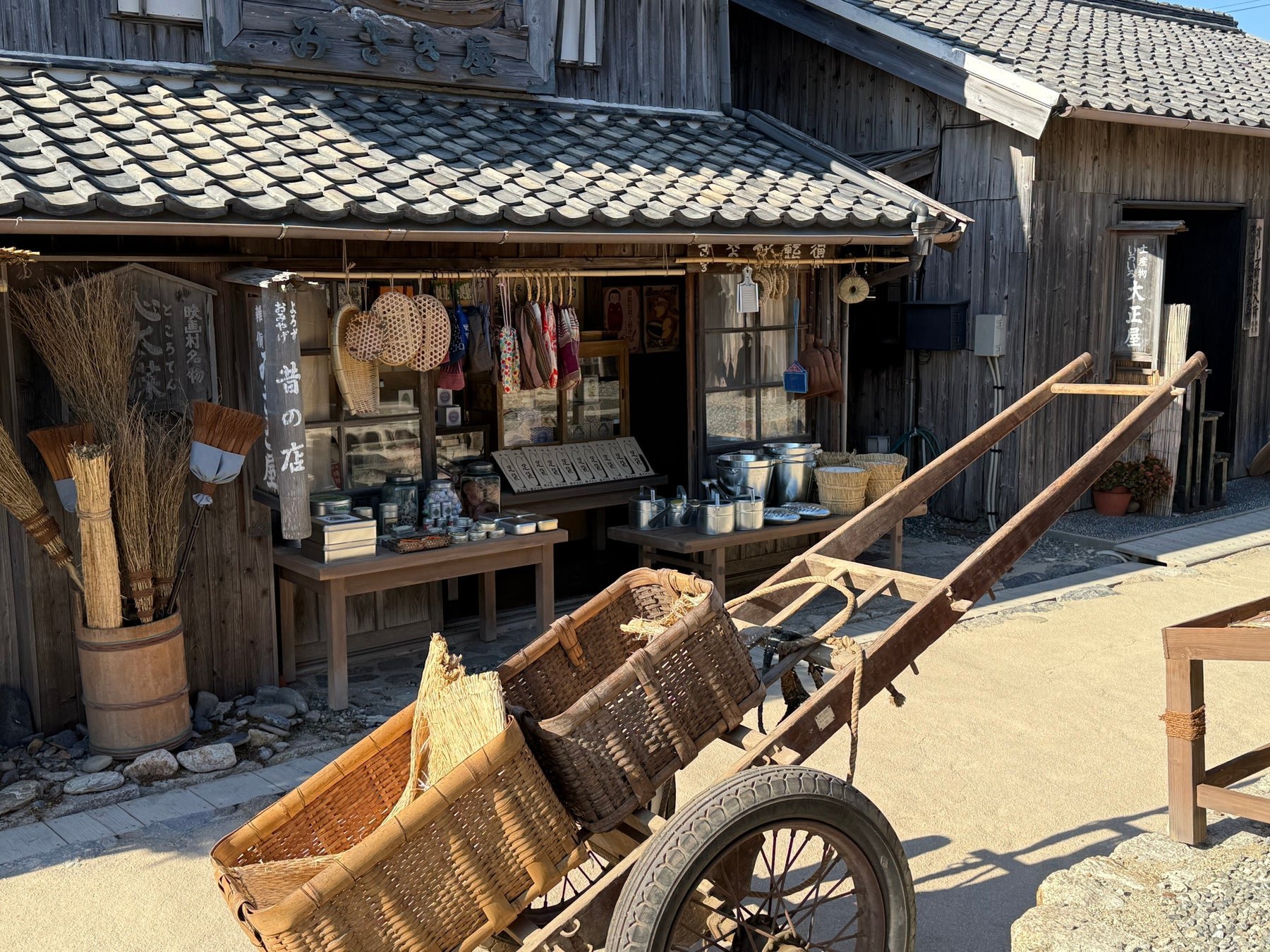 廿四の瞳映畫村內重現昭和年代嘅村屋街景