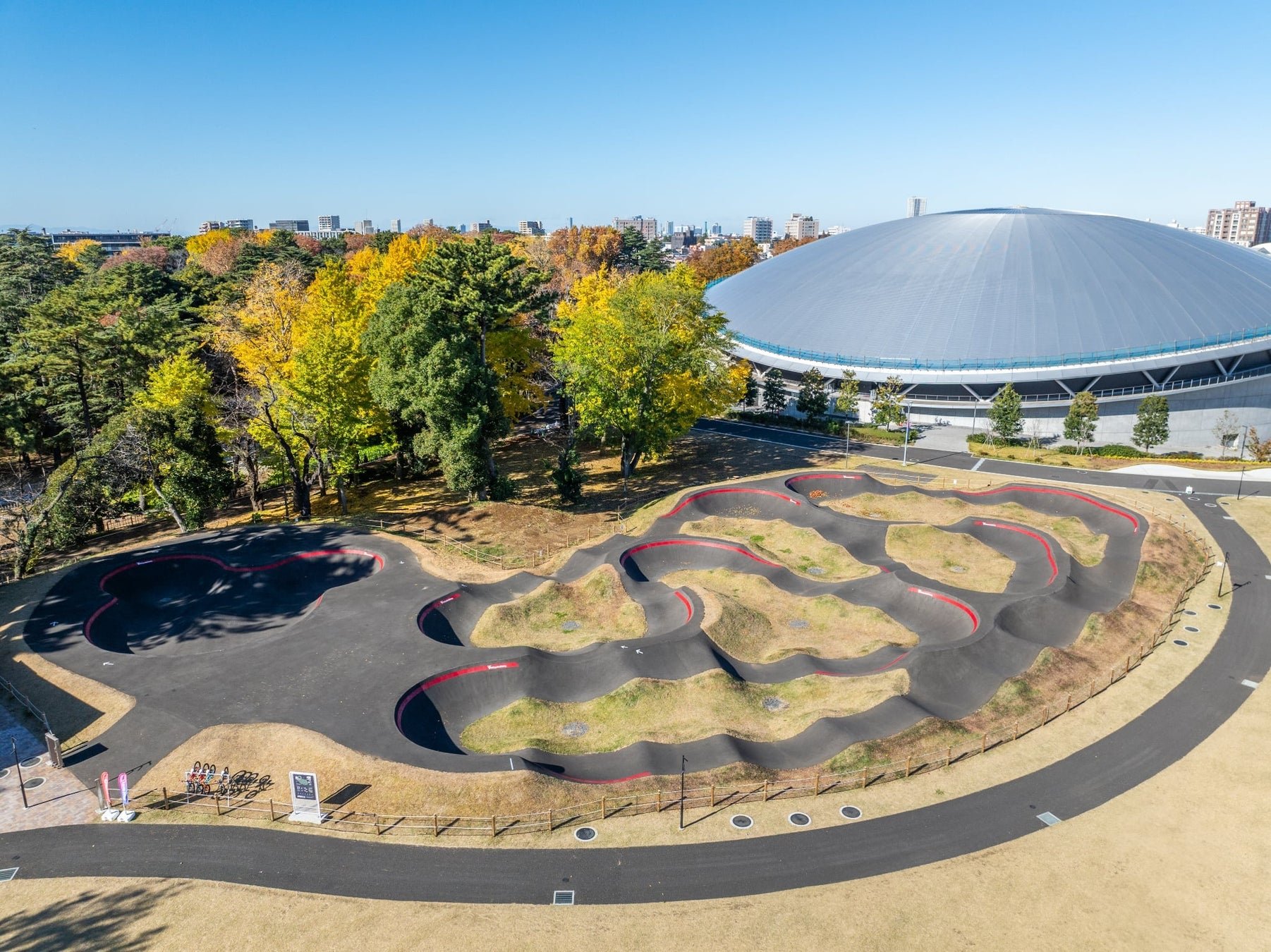 PIST6 PUMPTRACK CHIBA 泵道設施,位於千葉公園