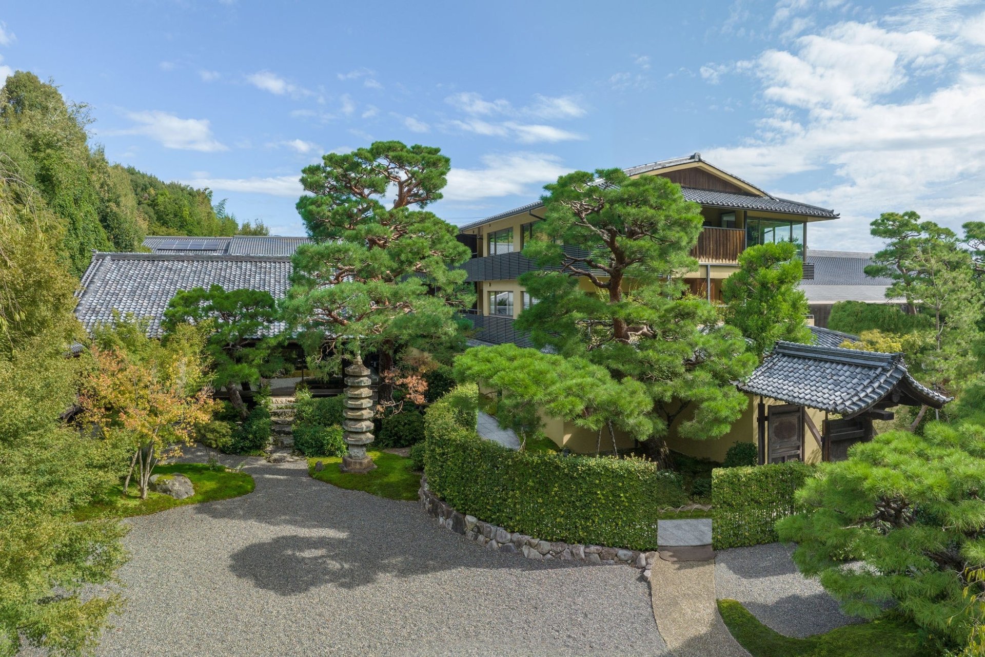 翠嵐京都「八翠」烤薯慕斯上架，紅はるか配古董伊萬里